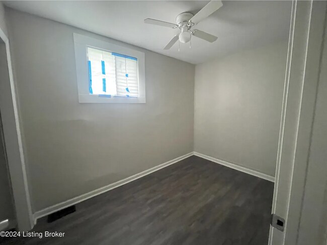 Building Photo - 1005 Dixie Hwy