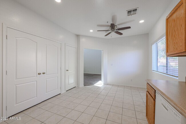 Building Photo - 8940 W Olive Ave