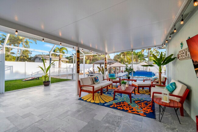 Building Photo - 310 Gulfstream Dr