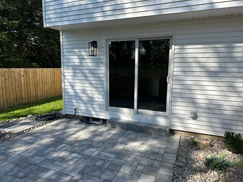 Patio Door - 27 Farmbrook Dr