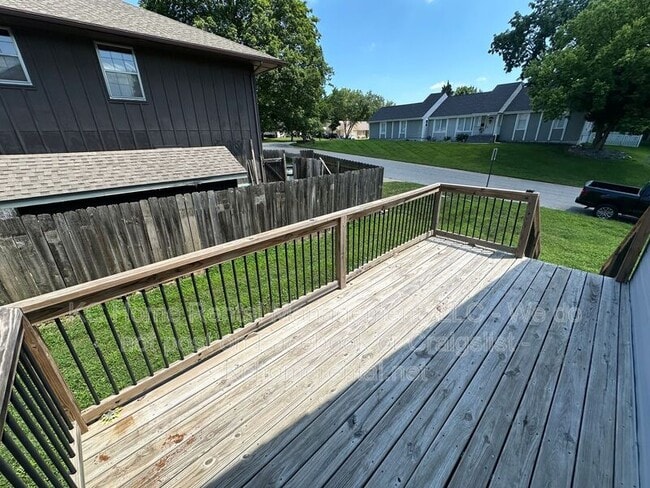 Building Photo - 4028 E 123 Terrace