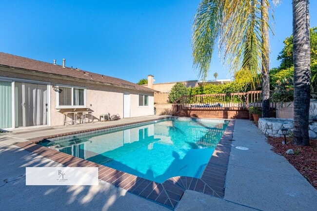 Building Photo - Beautiful 3-Bedroom Home with Pool in Diamond Bar!