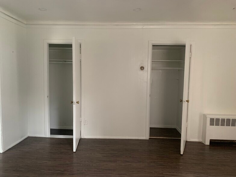 Building Photo - 3334 Kingsland Ave