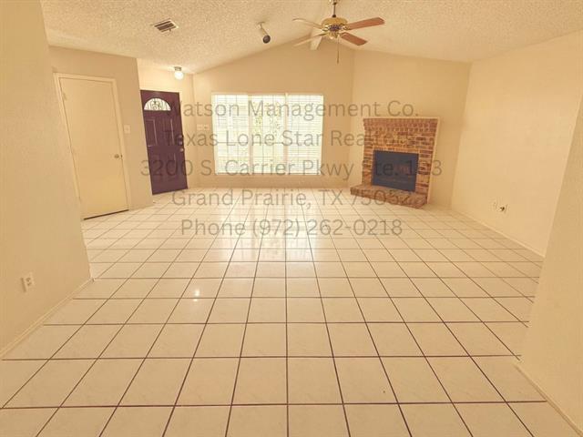 Building Photo - 3015 Oak Ridge Pl