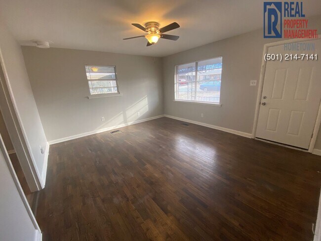 Building Photo - 2214 Coors Dr