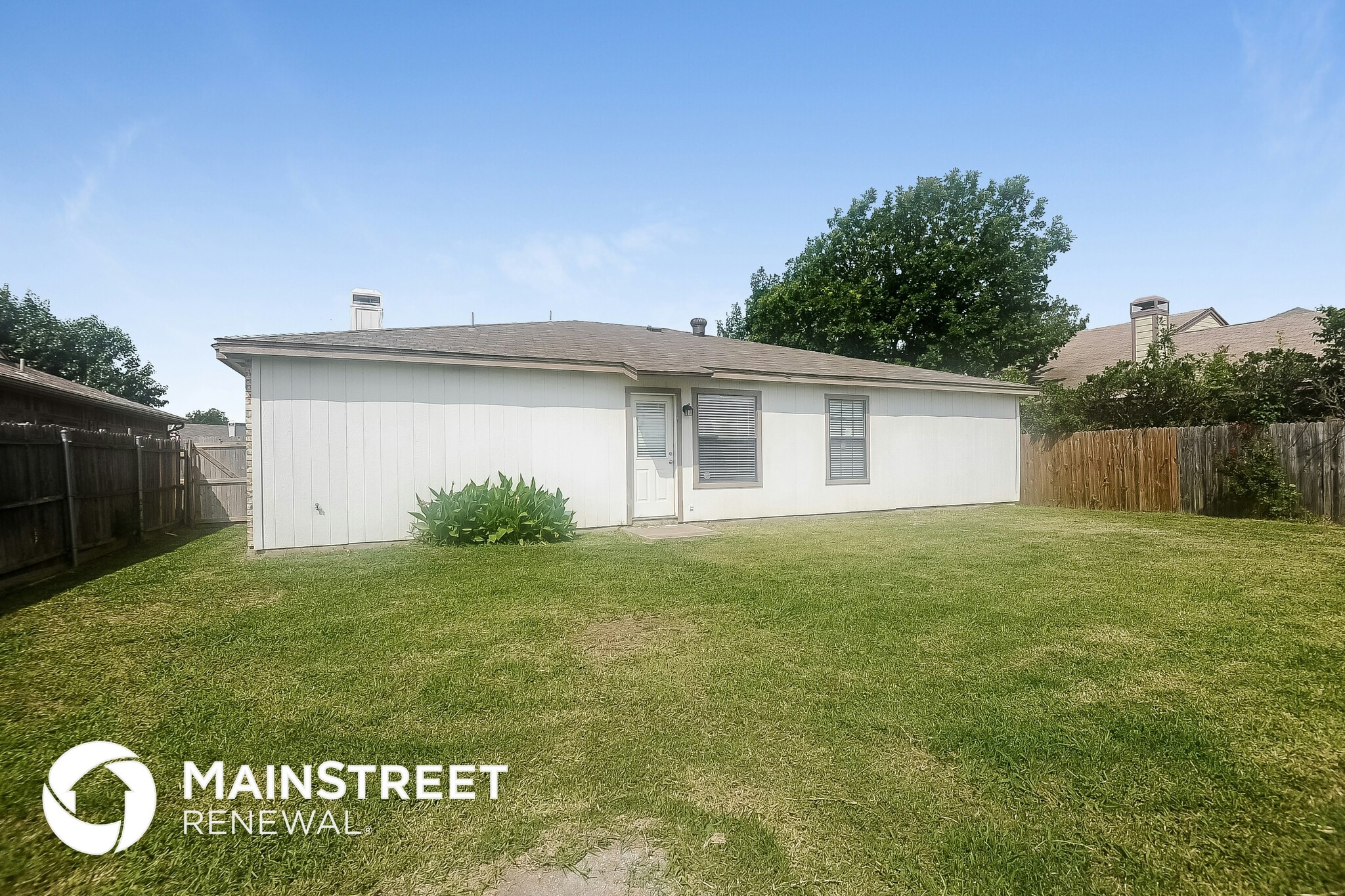 Building Photo - 645 Lemon Dr