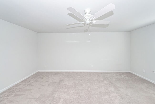 Building Photo - 4 Bedroom, 2.5 Bathroom Home in Cane Bay Plantation - Summerville