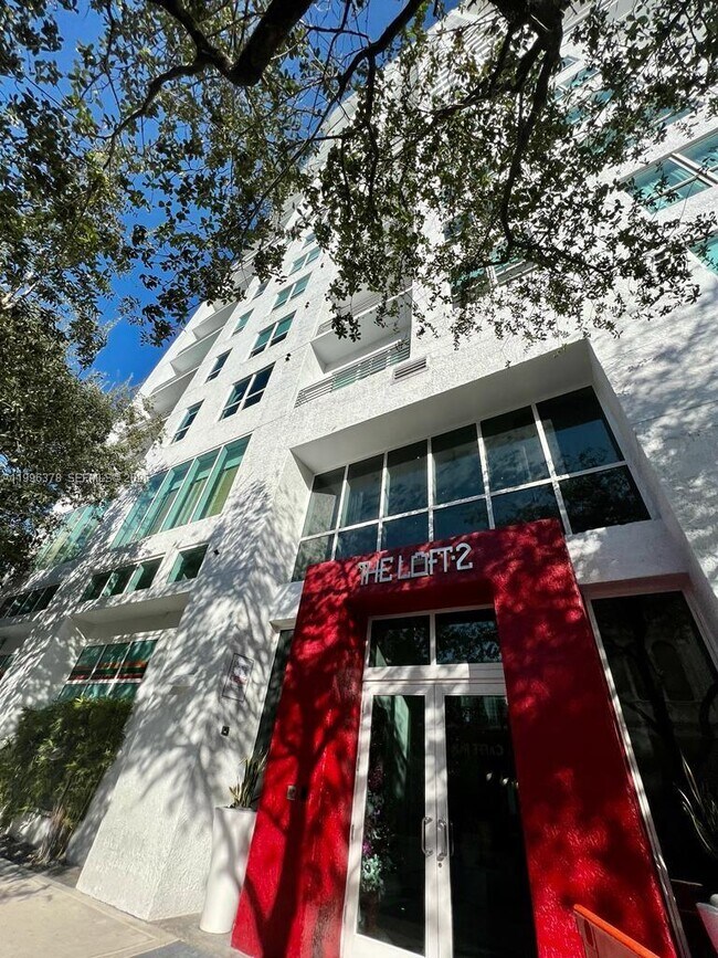 Building Photo - 133 NE 2nd Ave