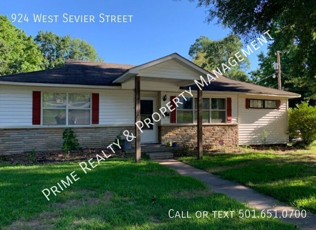 Primary Photo - 924 W Sevier St