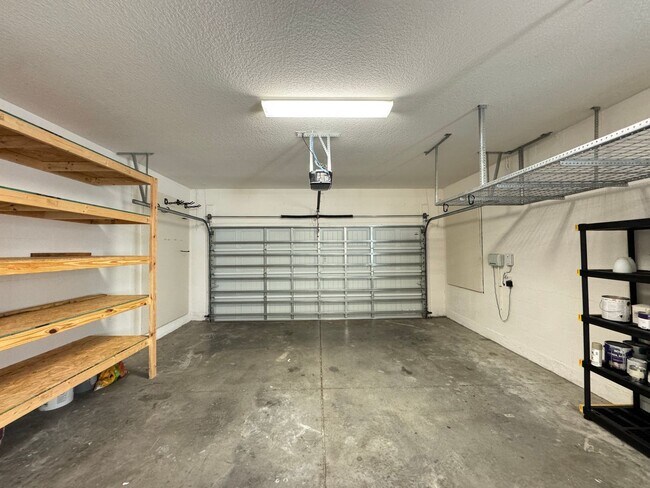 Building Photo - $300 off of a month of rent!! Experience the Epitome of Lakeside Luxury Living — For Rent in Narc...