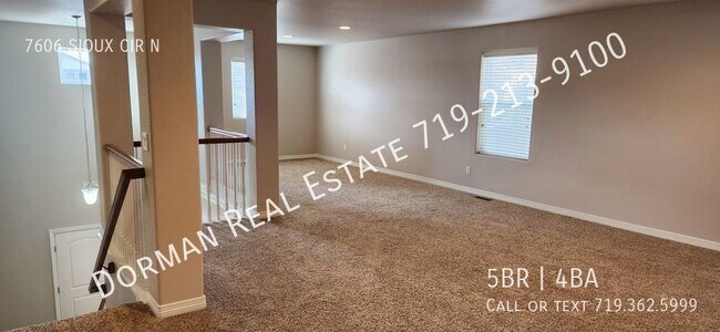Building Photo - Single Family with Chef Kitchen