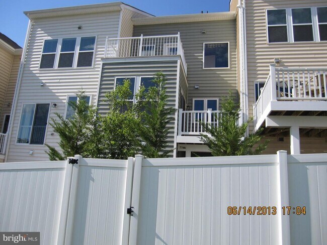 Building Photo - 42657 Redeemer Terrace