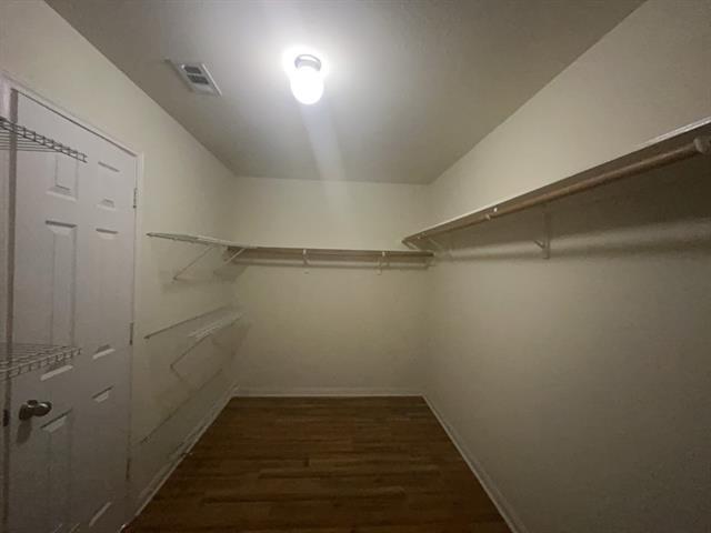 Building Photo - 10009 Iron Ridge Dr