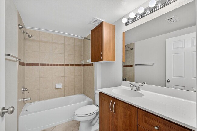 Building Photo - 6510 Emerald Dunes Dr