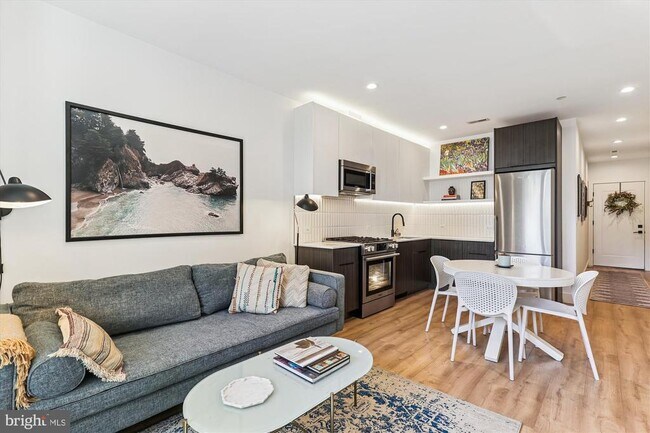 Primary Photo - 3117 Georgia Ave NW