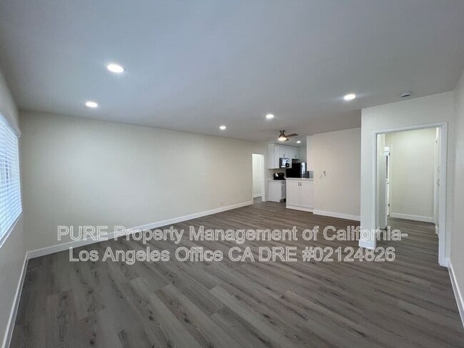 Building Photo - 4212 1/2 W 64th St