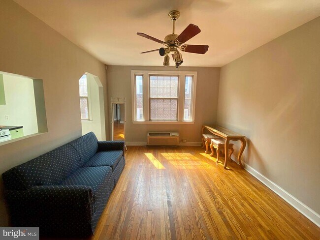 Building Photo - 1404 Tuckerman St NW