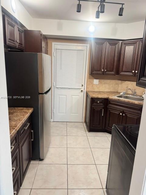 Building Photo - 3301 Spanish Moss Terrace