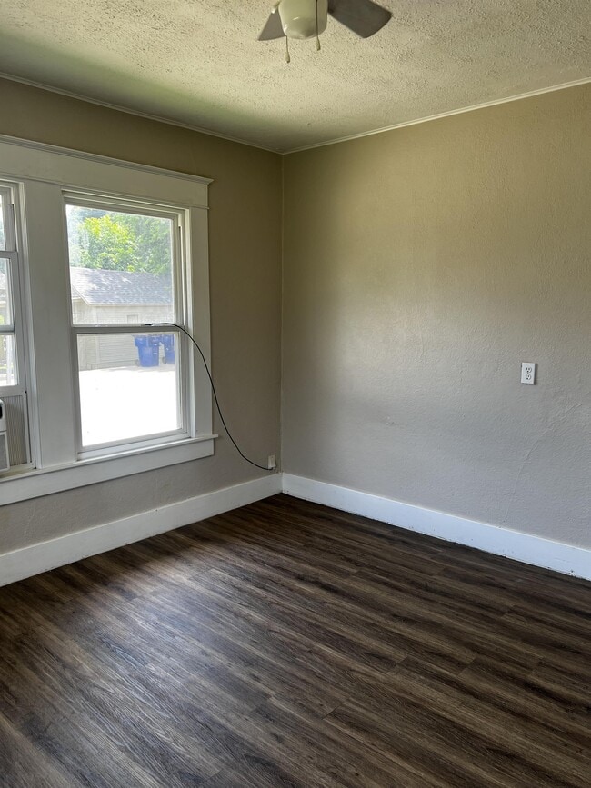 Building Photo - 813 N 48th St