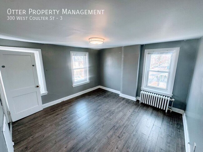 Building Photo - 300 W Coulter St