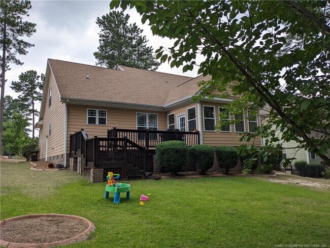 Building Photo - 100 Heather Brook Cir