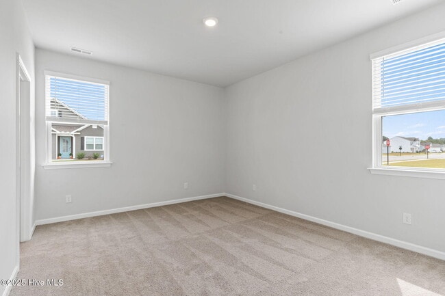 Building Photo - 11 Bonaparte St