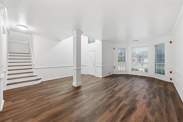 Building Photo - 2216 Oak Park Dr