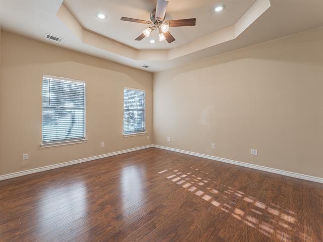 Building Photo - 210 Sendero Dr