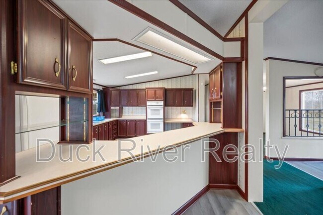 Building Photo - 2588 Johnson Creek Rd