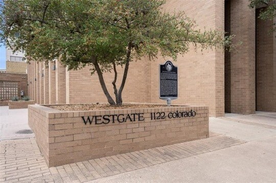 Building Photo - 1122 Colorado St
