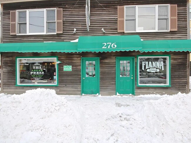 Building Photo - Sun-Filled 2-Bedroom in the Heart of Deering Center - Walk Everywhere