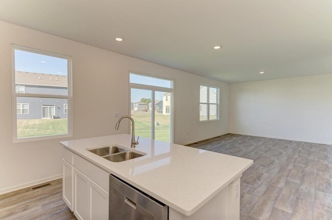 Building Photo - 1870 Canyon Creek Dr