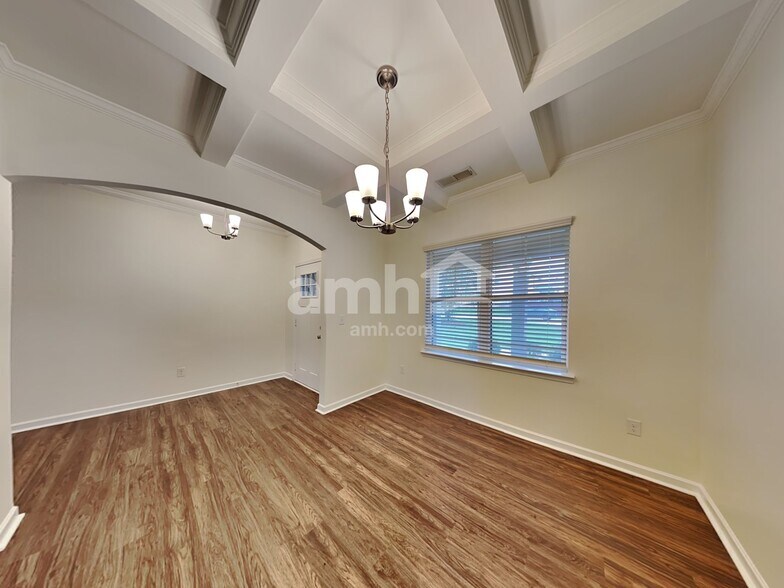 Building Photo - 304 San Anselmo St