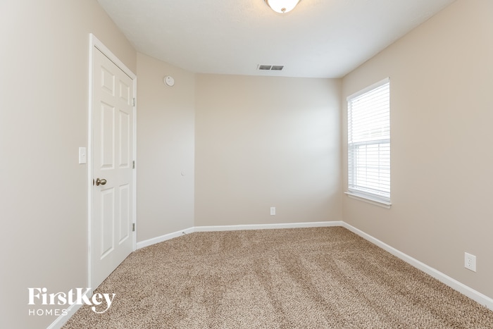 Building Photo - 1316 Sunray Dr