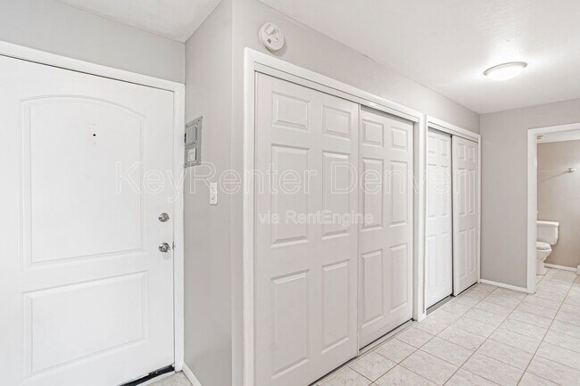 Building Photo - 1366 Garfield St