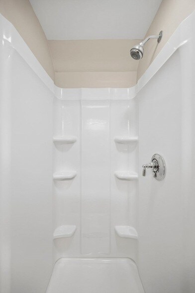 Building Photo - 202 North St