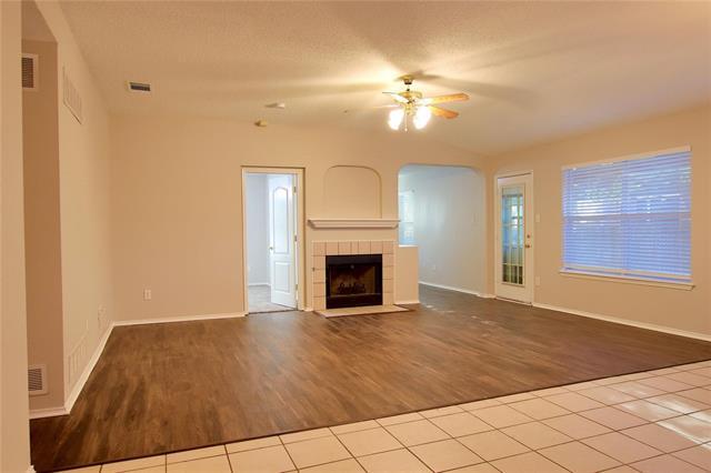Building Photo - 147 Southlake Dr
