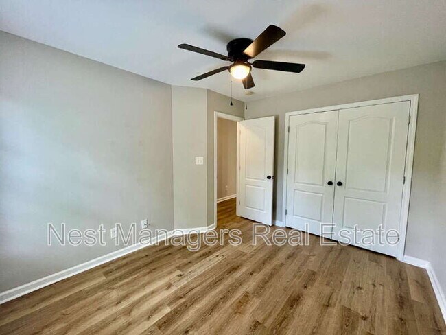 Building Photo - 216 Cobblestone Dr