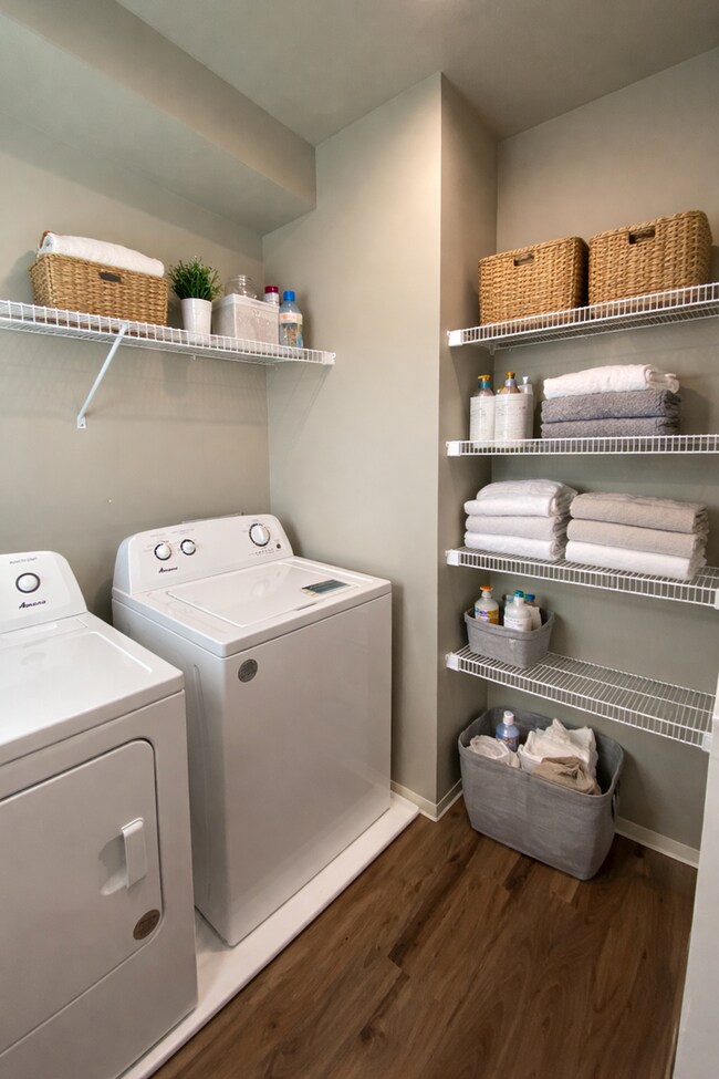 Building Photo - CC, LLC - Bldg 20