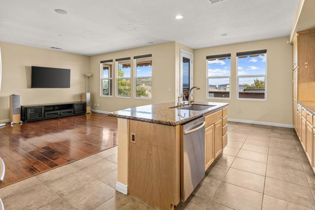Building Photo - 851 Antilla Way