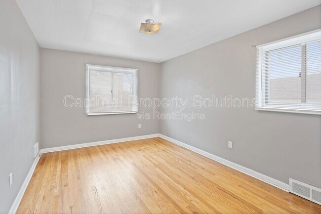 Building Photo - 5520 Bosworth Pl