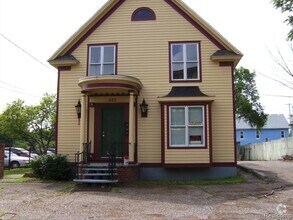Building Photo - Historic Carriage Town Home for Rent – 3 B...