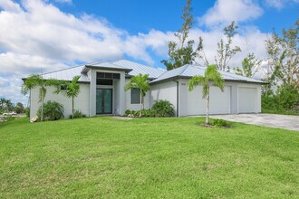 Building Photo - 3432 SW 8th St