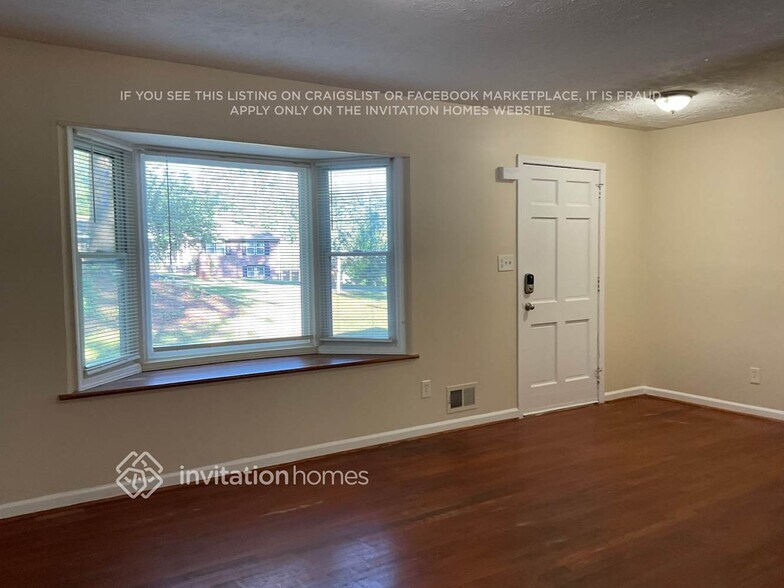 Building Photo - 3370 Doyle Ln SW