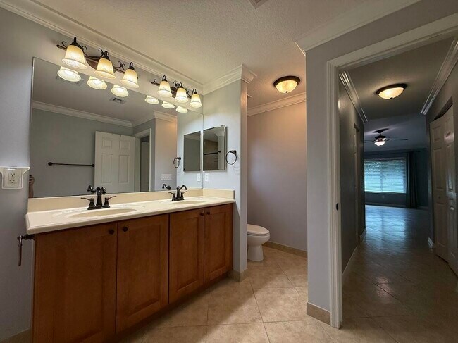 Building Photo - 5574 43rd Ct