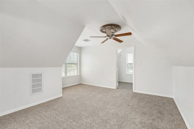 Building Photo - 19907 Stone Lake Cir