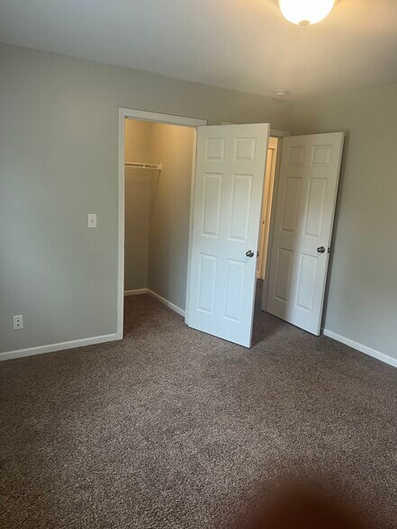 Bed room 2 - 24498 Tupelo Ln