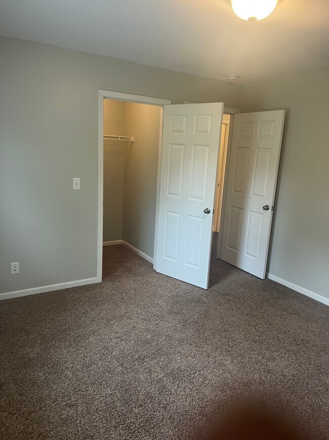 Bed room 2 - 24498 Tupelo Ln