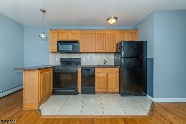 Building Photo - 101 N Beverwyck Rd