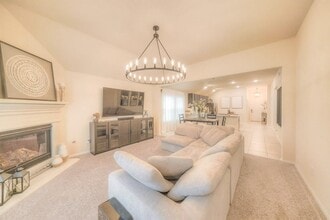 Building Photo - 2311 Bright Sunrise Trl